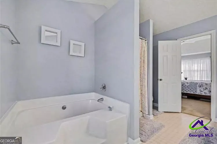 3349 Windgate Dr — Photo 6