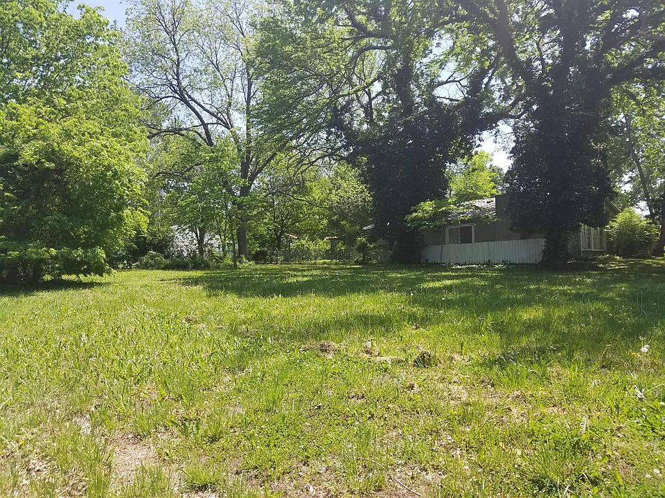 2nd image of 500 S 6th St