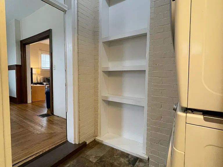 738 W 3rd St — Photo 16