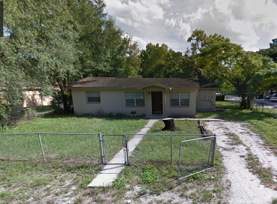 1st image of 1407 E Poinsettia Ave
