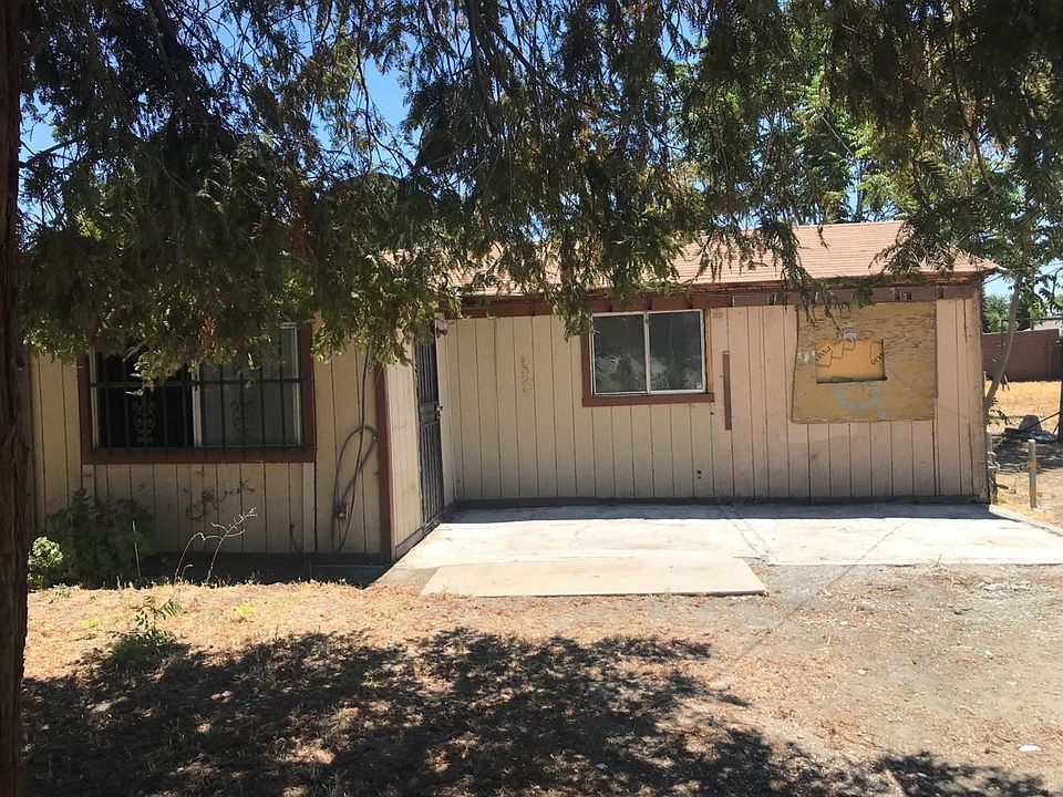 1st image of 1842 E Clover Ln