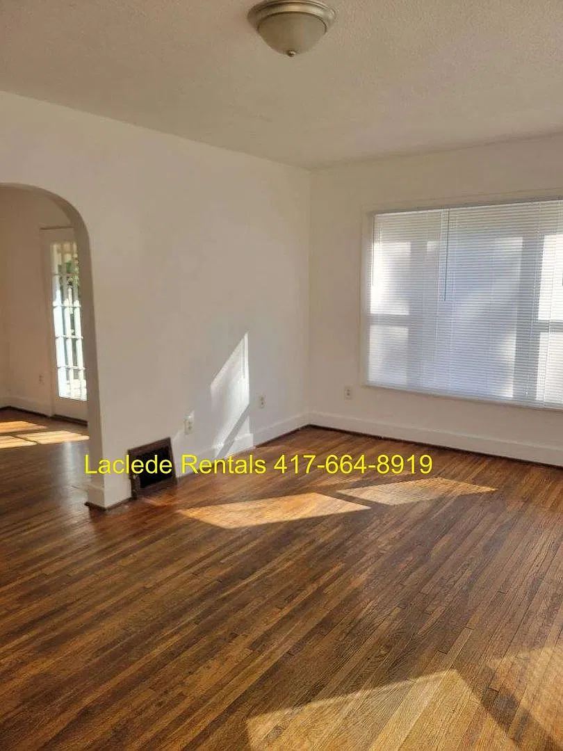 2 Bedroom 2 Bathroom House For Rent — Photo 2