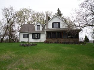 17740 Pleasant Valley Rd, Shafer, MN 55074