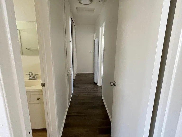 1517 Princeton St — Photo 10