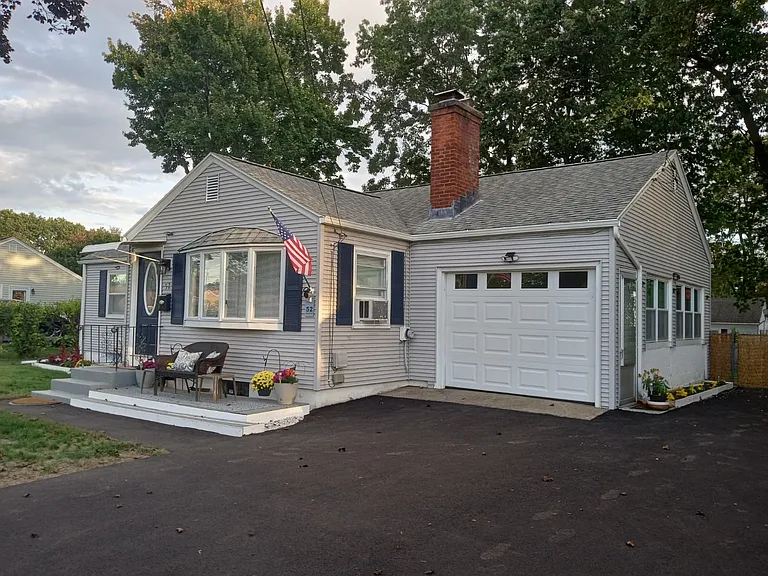 52 Boulay Cir — Photo 2
