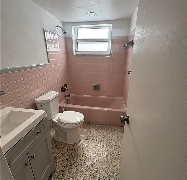 3181 SW 18th St #2 — Photo 9