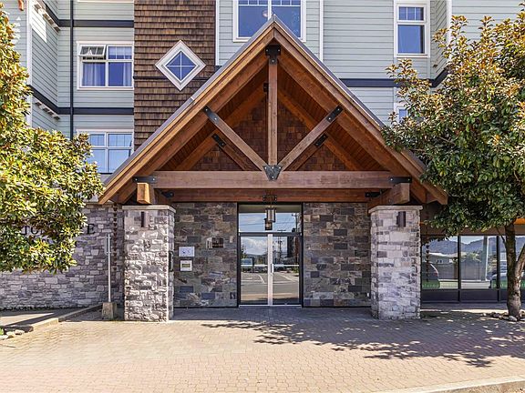 4th image of 2881 Peatt Rd #307