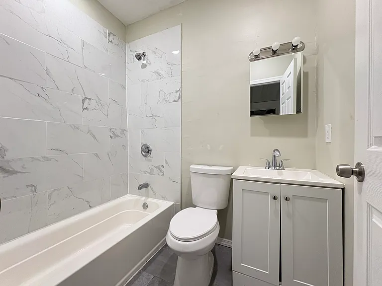 51-52 Hawkins St #2 — Photo 7