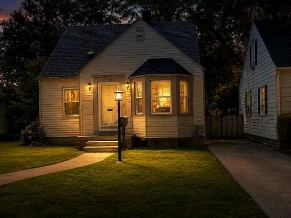 6612 Buckingham Ave, Allen Park, MI 48101