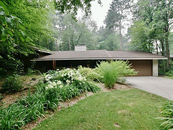 4th image of 5513 Siebert St