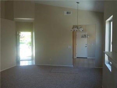 5th image of 14999 Brown Ln