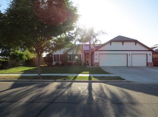 3805 N Chinowth St, Visalia, CA 93291