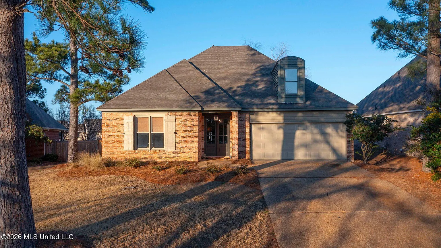 1404 Windrose Dr photo 1