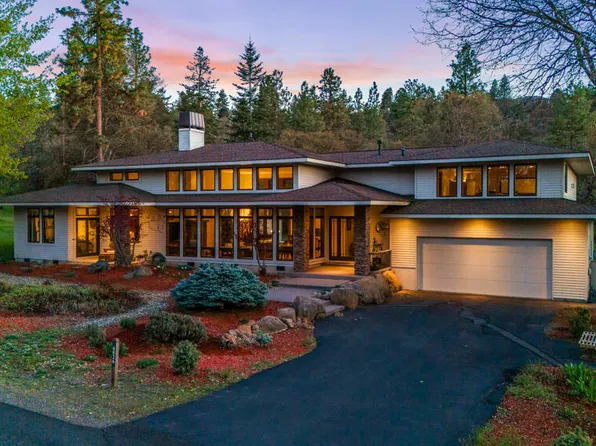 6826 Dunlin Ln, Klamath Falls, OR 97601