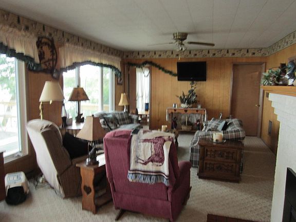 5th image of 17527 Olson St SE