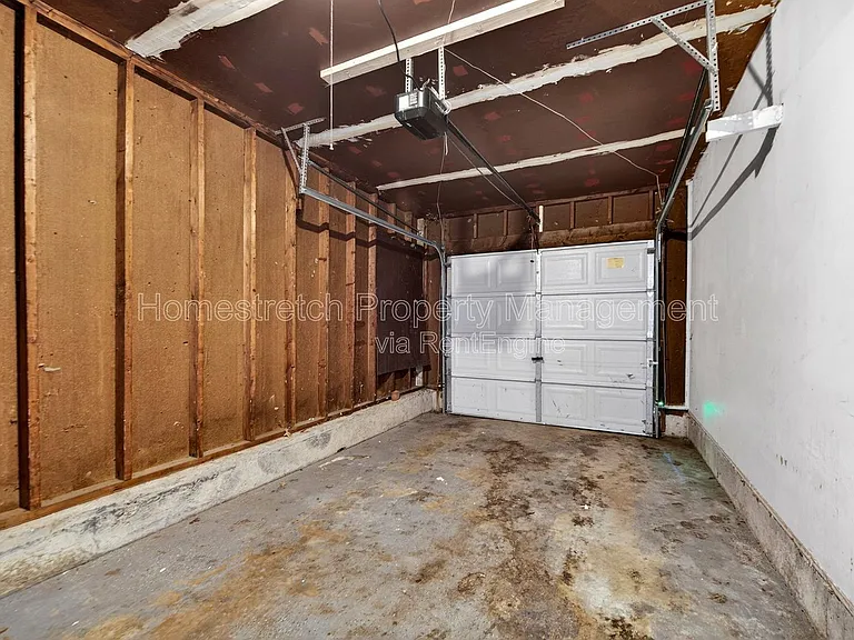 1310 Petite Dr — Photo 28