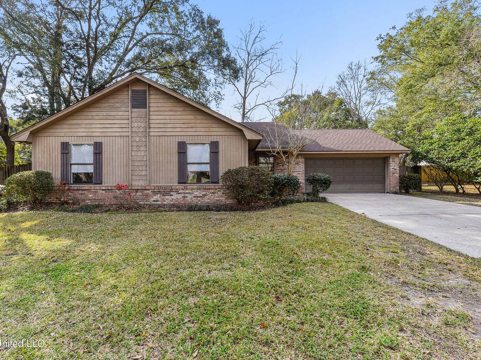 211 White Blvd, Ocean Springs, MS 39564 Zillow