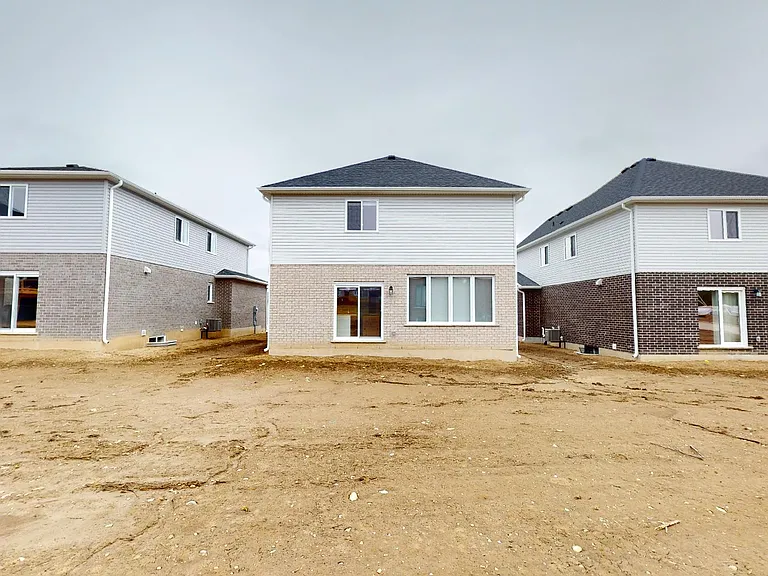 120 Basil Cres — Photo 29