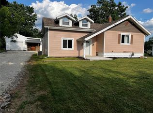 2242 Vincent St, Mogadore, OH 44260