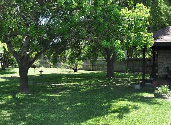 4th image of 2308 Cherrywood Dr