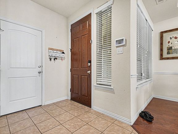 4th image of 845 Vashon Dr