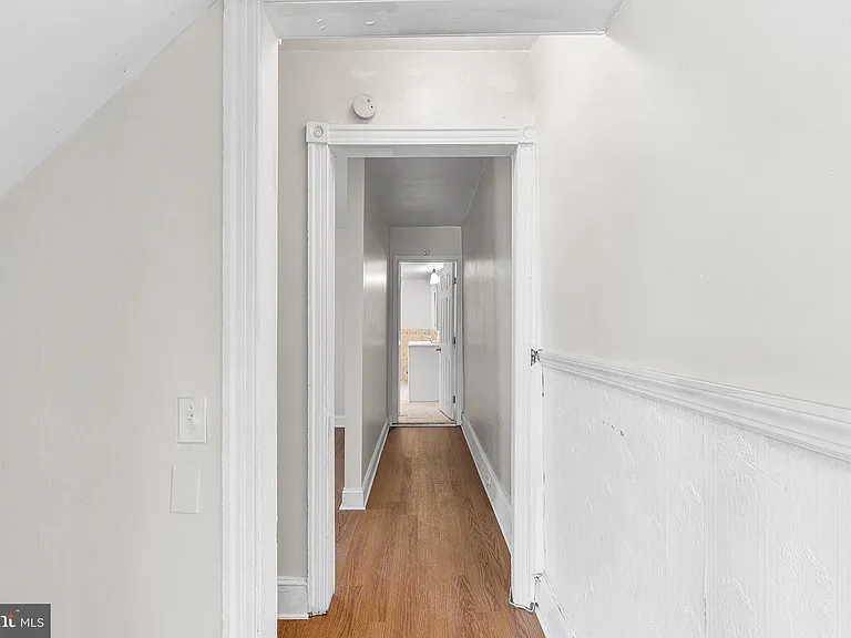 345 W Mount Pleasant Ave — Photo 14