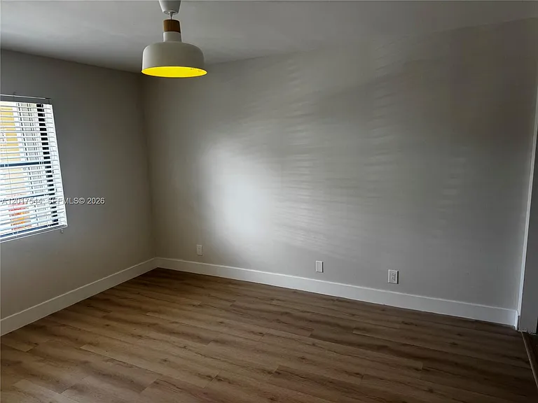 6532 NW 170th Ter — Photo 18