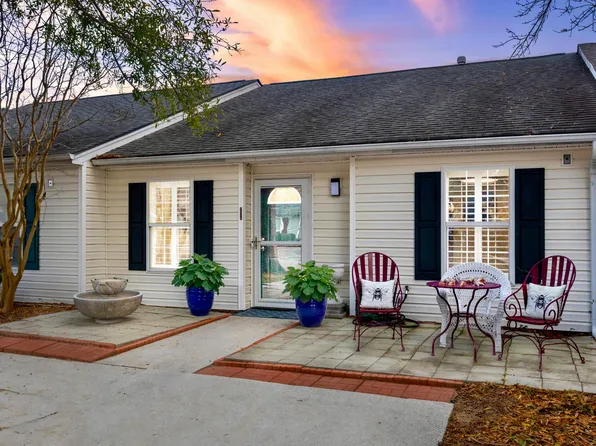 1516 Blaze Ln, Charleston, SC 29412