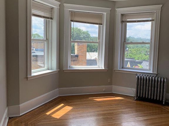 landlord_unit_photo_65107600_3