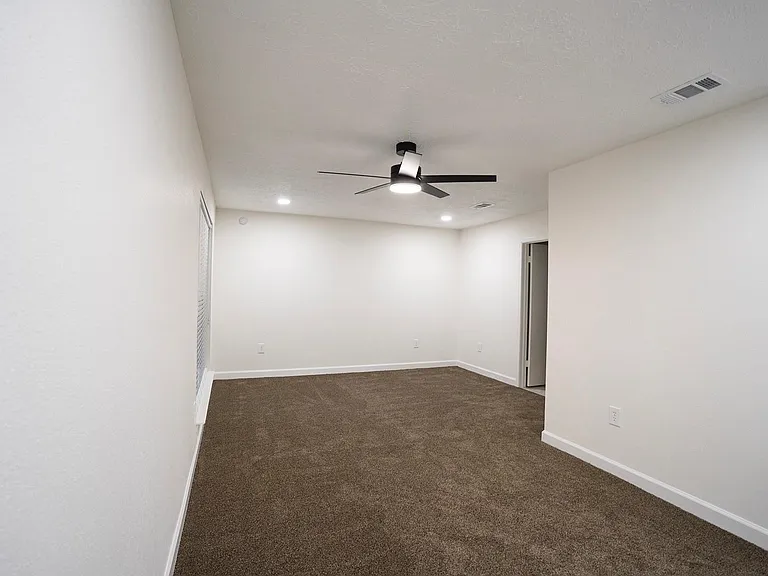3403 Honey Creek Dr — Photo 10