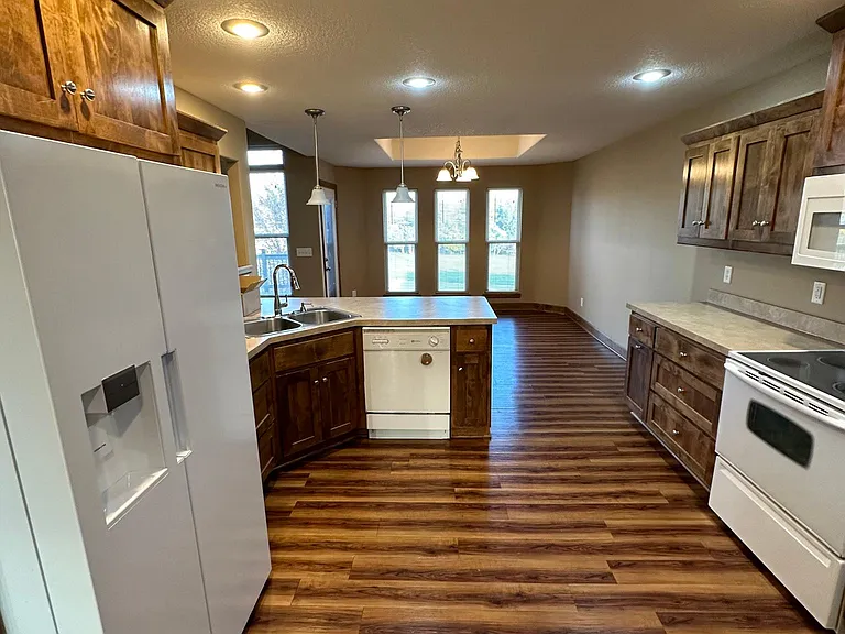 2014 Owen Dr — Photo 10