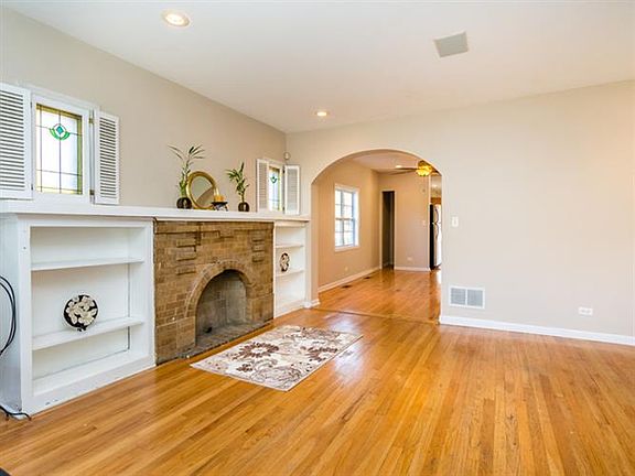 5th image of 1116 S Grove Ave