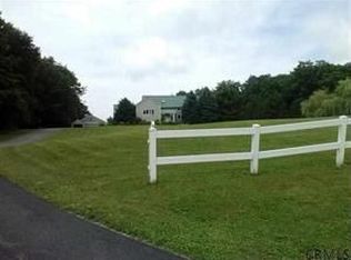 855 Green Corners Rd, Amsterdam, NY 12010