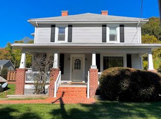 429 Betsy Bell Rd, Staunton, VA 24401