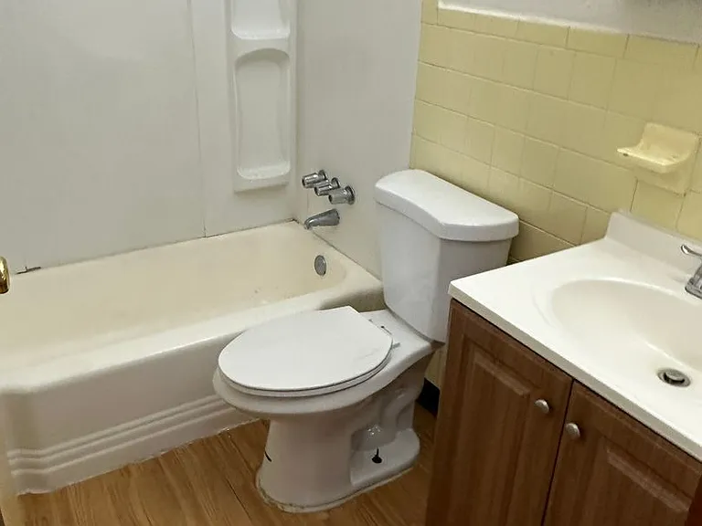 20 Southwoods Ave — Photo 5