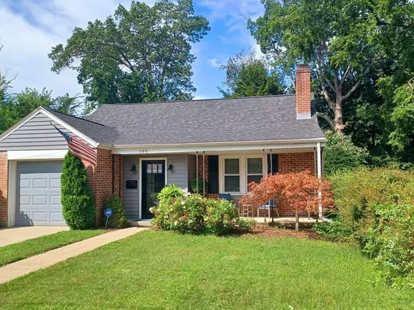190 Eddywood St, Springfield, MA 01118