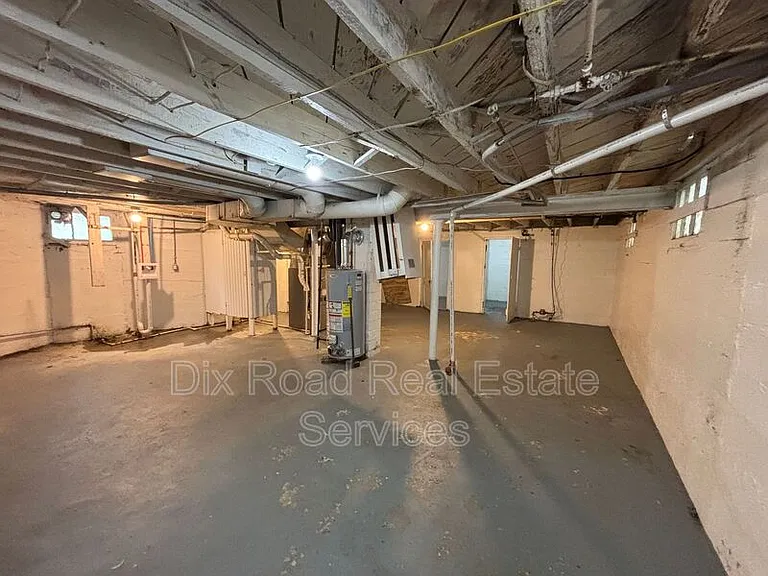 4013 E 3rd St — Photo 26