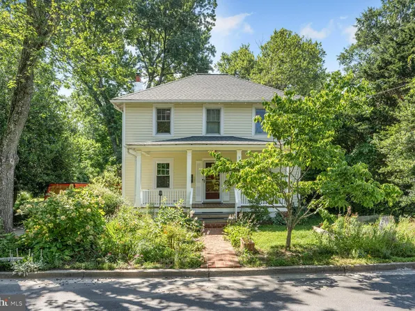 7 Montgomery Ave, Gaithersburg, MD 20877