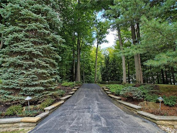 2nd image of 9690 Riverwood Ln