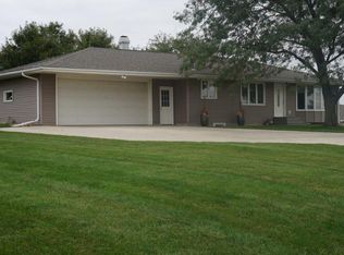 2096 S Main Ave, Sioux Center, IA 51250