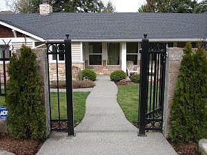4th image of 10536 NE 24th St