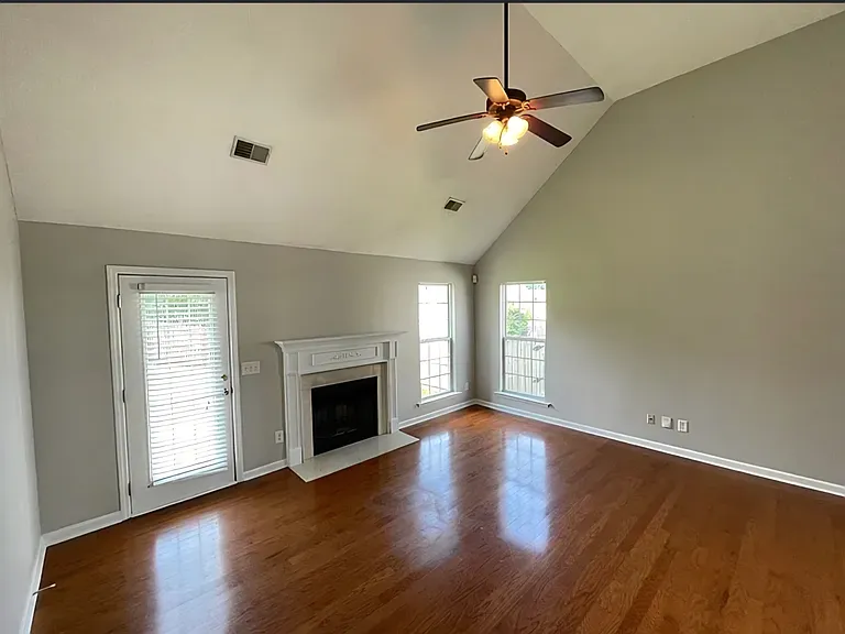 1408 Goodnight Ct — Photo 13