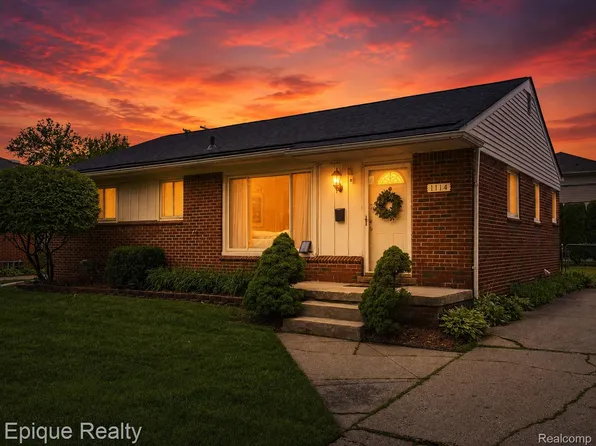 1114 W Thirteen Mile Rd, Royal Oak, MI 48073