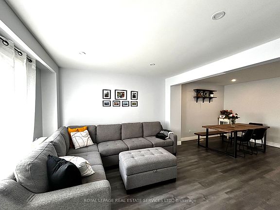 4th image of 2132 Millway Gate