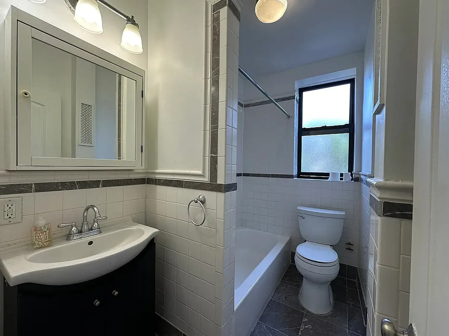 100 Lefferts Avenue — Photo 4