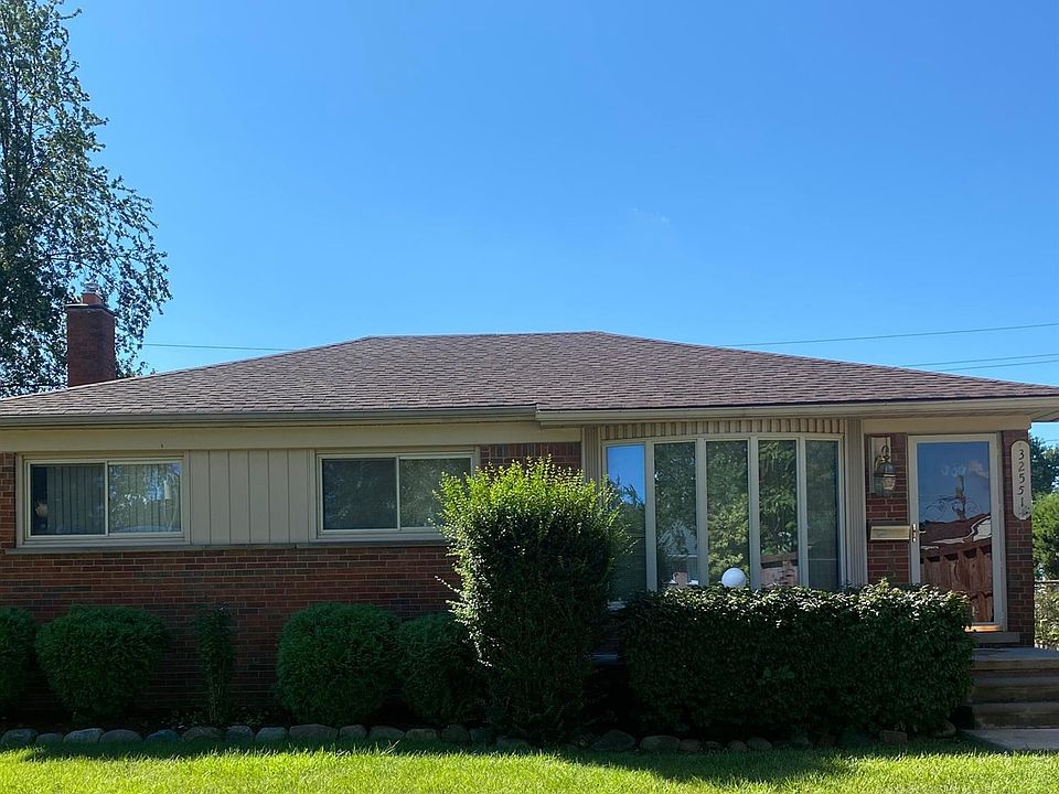 1st image of 32551 Grandview Ave