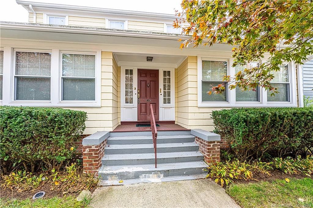 3638 Augur St, Hamden, CT 06517 Zillow