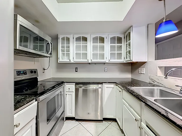 2857 Wonderwood Ln — Photo 13