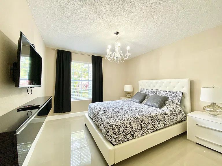 11520 Westwood Blvd #512 — Photo 7