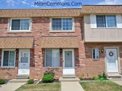 372 Riverbend Dr, Milan, MI, 48160